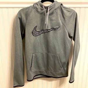 Nike Therma-fit sweatshirt